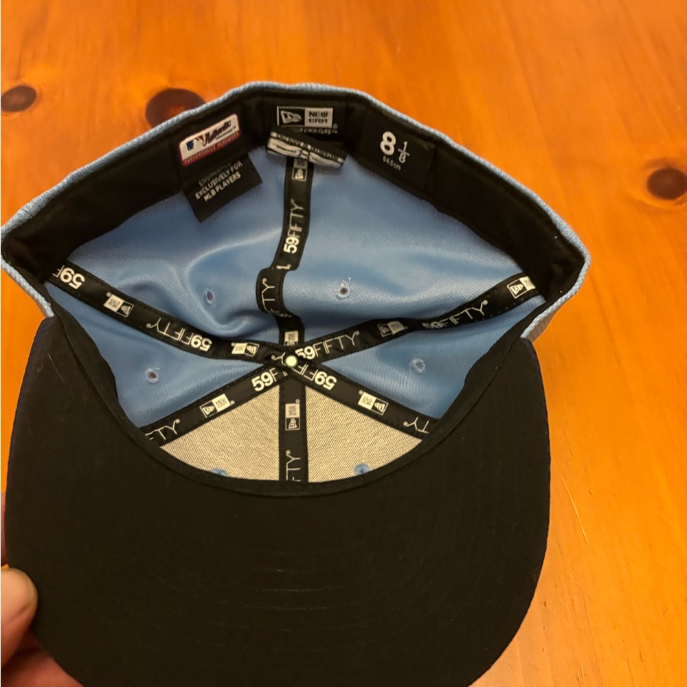 Size 8 1/8 New Era Fitted Hat - Picture 3 of 3